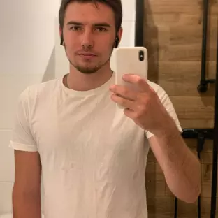 Денис   Романюк