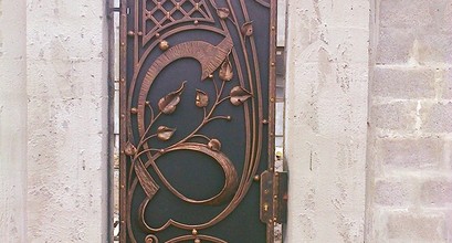 Ковані ворота та хвіртка