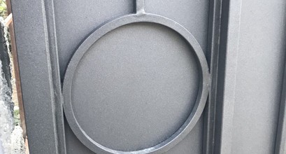 Ворота та хвіртка з кованими елементами