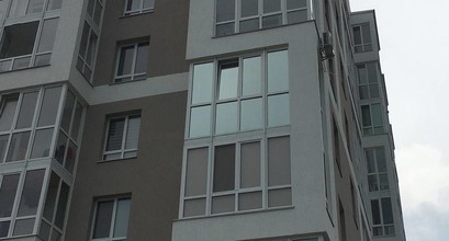 Монтаж сонцезахисної плівки LLumar Silver 35