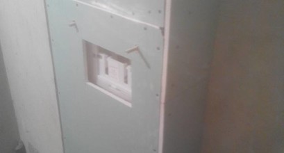 Монтаж стелі та фігурного короба з підсвіткою