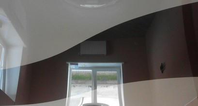 Натяжна стеля в кухні