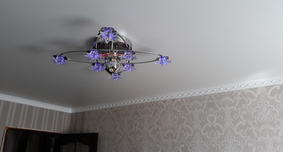 натяжна стеля.