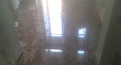 підлога на кухні та коридорі 