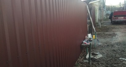 забор з профнастилу