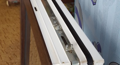 Ремонт 2х пластикових вікон. 