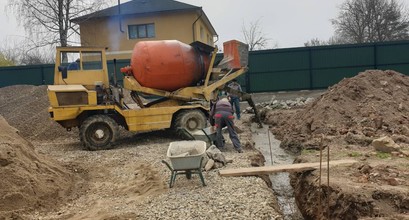 Оренда спецтехніки екскаватора