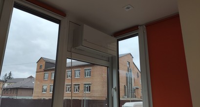 Монтаж настінної припливно-витяжної установки Mitsubishi Electric VL-100EU5-E