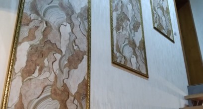 Якісна поклейка шпалерів.