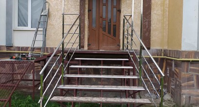 Перила та дашок з нержавійки