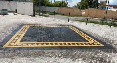 Монтаж бруківки