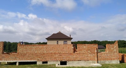 Частинами 
