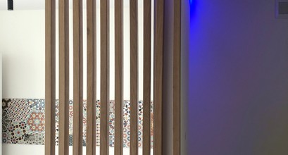 Тіньовий шов + підсвічування дерев’яних брусів 
