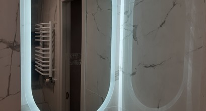 Встановлення дзеркала в ванній
