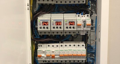Електромонтажні роботи любої складності.