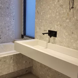 Поклейка плитки любої складності 