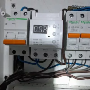 Услуги электрика 