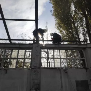 Демонтажу пошкоджений ферм