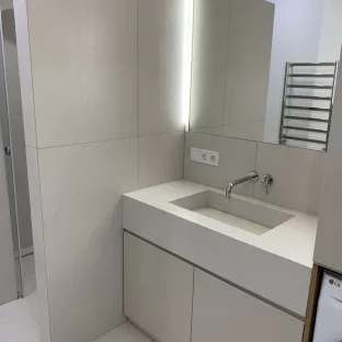 Умивальники з керамограніту