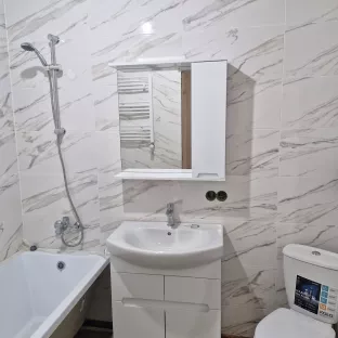 Укладання плитки ,ламінату ,ремонт квартир під ключ